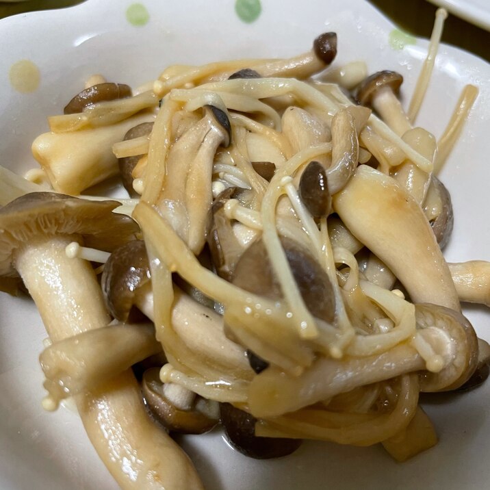 しめじとえのきのバター醤油炒め レシピ 作り方 By めむむむちゃん 楽天レシピ